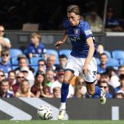 Finley Barbrook joins Sutton United on a loan deal until the end of the season.