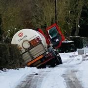 A gas lorry has overturned in Cretingham and has closed the road.